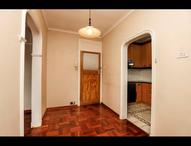 2 BEDROOM APARTMENT FOR SALE IN GLENWOOD